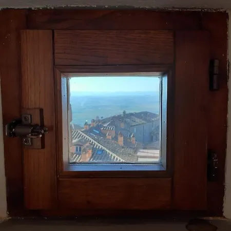 Apartment Cortona's Rooftop Nest