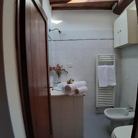 Cortona's Rooftop Nest *