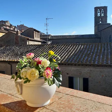 Cortona's Rooftop Nest *