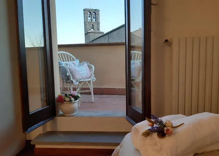 Cortona's Rooftop Nest *