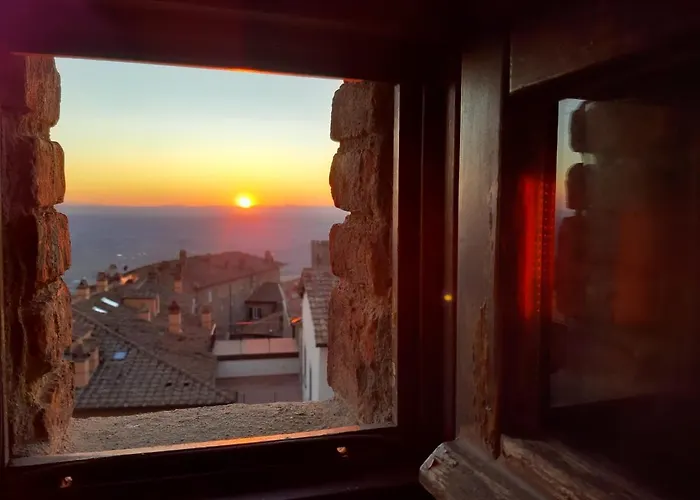 Cortona's Rooftop Nest Appartamento Cortona