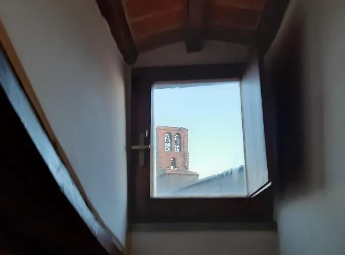 アパート Cortona's Rooftop Nest *