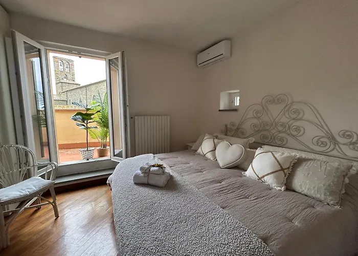 Cortona's Rooftop Nest *