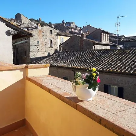 Cortona's Rooftop Nest * Cortona